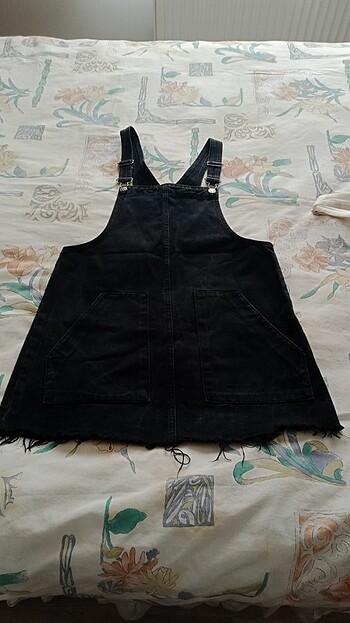 Pull and Bear Salopet elbise.