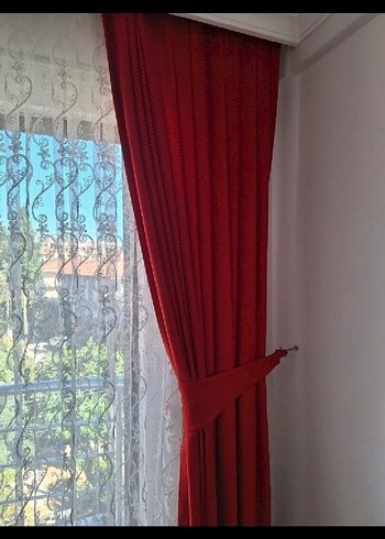Klasik Nakışlı Parlak Kırmızı Perde - Görsel 5