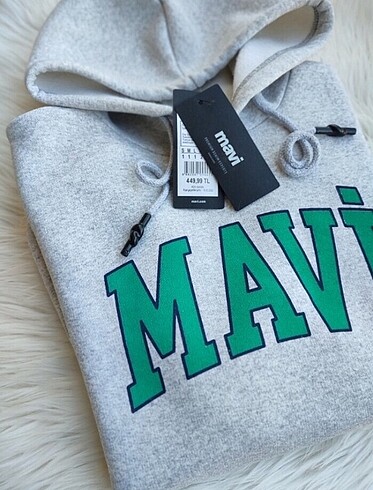 Mavi sweatshirt