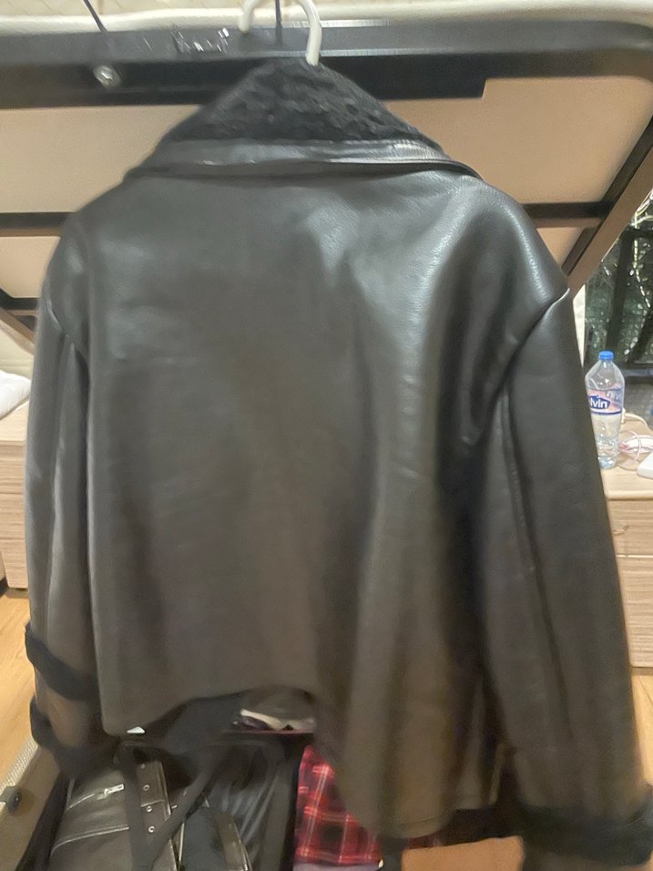 Siyah deri ceket - Görsel 2