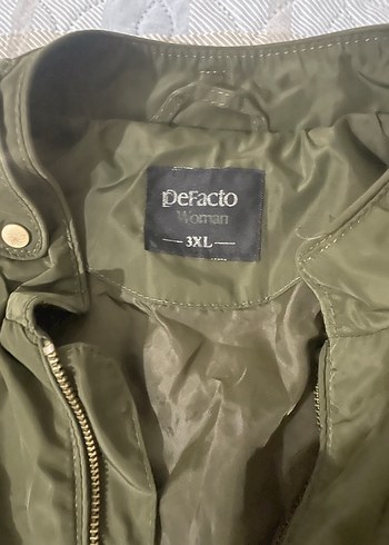 Haki Yeşil Fermuarlı Kadın Ceket - Görsel 2