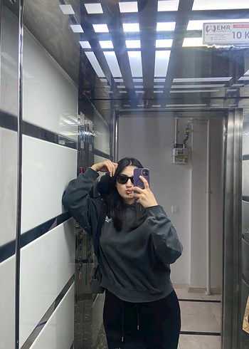 Gri Yüksek Yakalı Kadın Sweatshirt