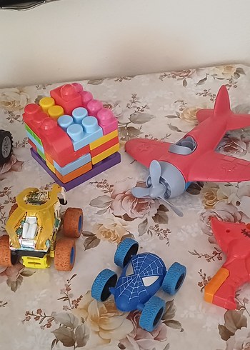  Beden Renk oyuncak araba uçak lego