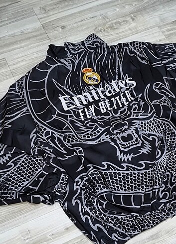 Real Madrid Rüzgarlık 
