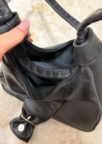 Parlak Siyah Deri Kadın Çantası - Görsel 3