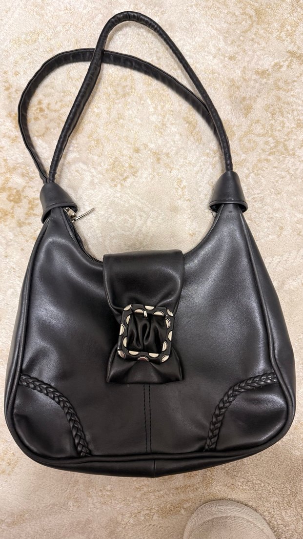 Parlak Siyah Deri Kadın Çantası - Görsel 2