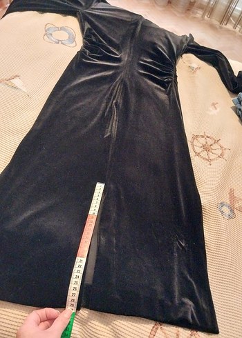 Siyah Uzun Kollu Kadife Drapeli Elbise - Görsel 7