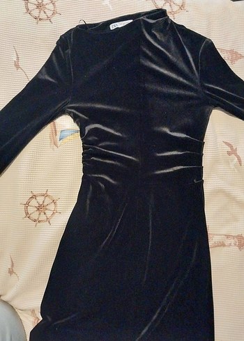 Siyah Uzun Kollu Kadife Drapeli Elbise - Görsel 8