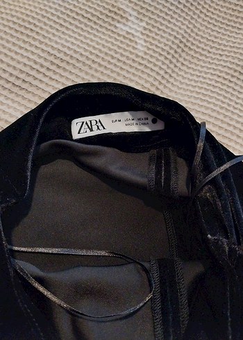 Siyah Uzun Kollu Kadife Drapeli Elbise - Görsel 5