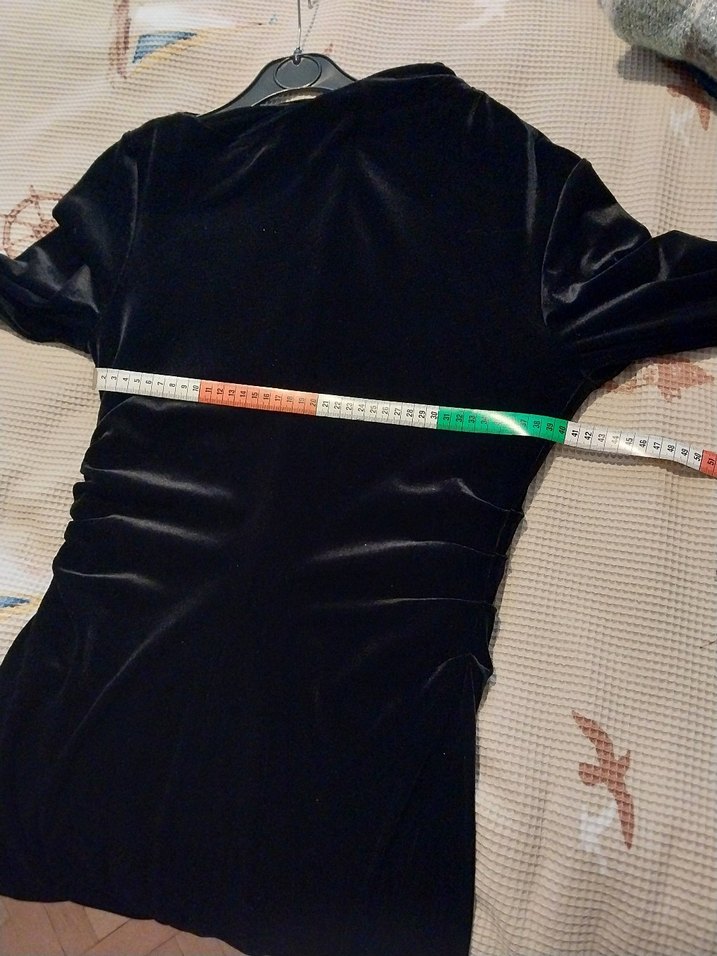 Siyah Uzun Kollu Kadife Drapeli Elbise - Görsel 3