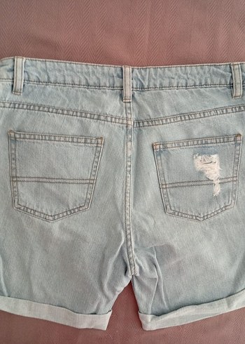 Yırtık Detaylı Rahat Kesim Kadın Kot Şort - Görsel 6