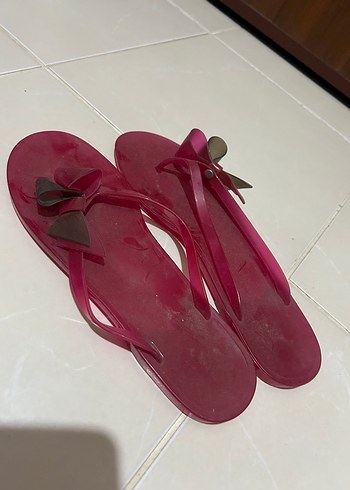 Furla ürünü