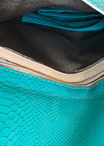 Yeşil Yılan Derisi Desenli Zincir Detaylı Çanta - Görsel 3