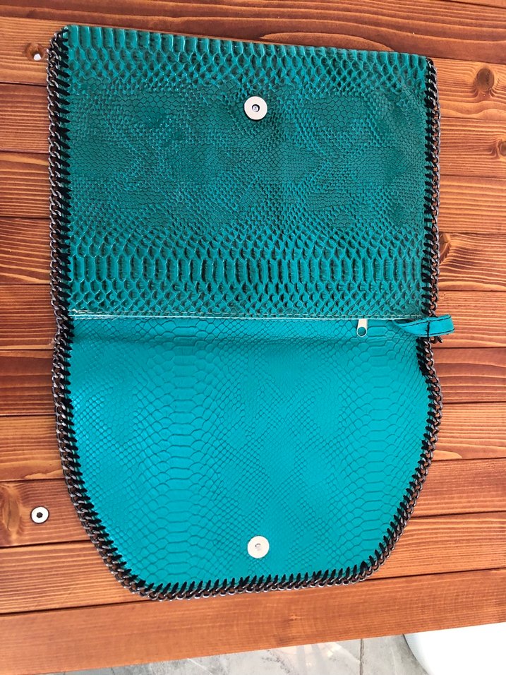 Yeşil Yılan Derisi Desenli Zincir Detaylı Çanta - Görsel 4