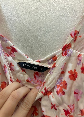 Çiçek Desenli Uzun Askılı Kadın Elbise - Görsel 2