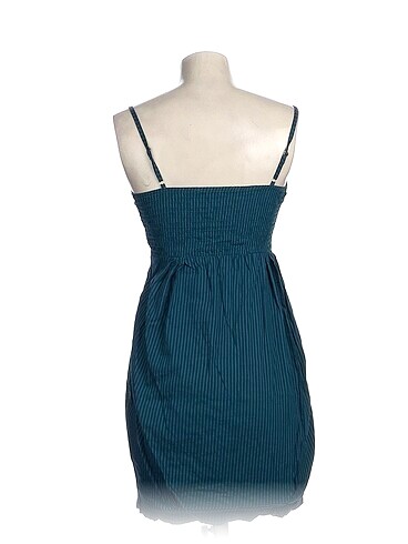 s Beden PreLoved Kısa Elbise %70 İndirimli.