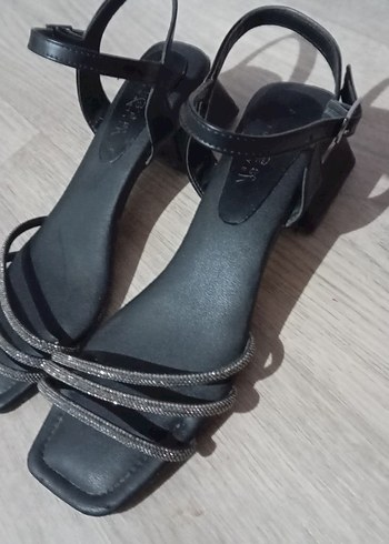 Siyah Kadın Topuklu ayakkabı - Görsel 5