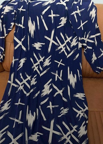 Mavi Desenli Uzun Kadın Elbise - Görsel 4