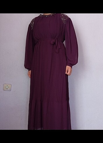 Pileli elbise - Görsel 2