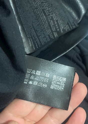 ZARA 
Siyah Deri Kadın Ceket Fermuarlı - Görsel 6