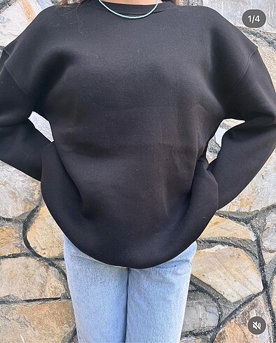 Yorgan gibi kalın bir oversize sweatshirt düşünün yumuşacık içi 