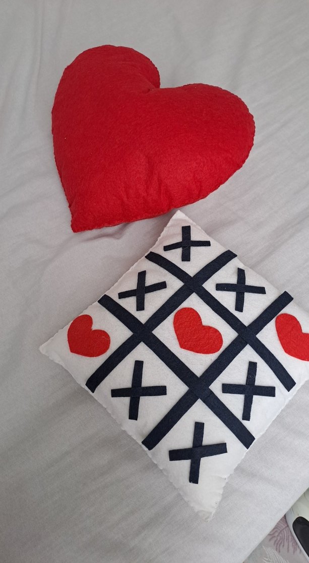 Kalp ve X O Yastık - Görsel 2