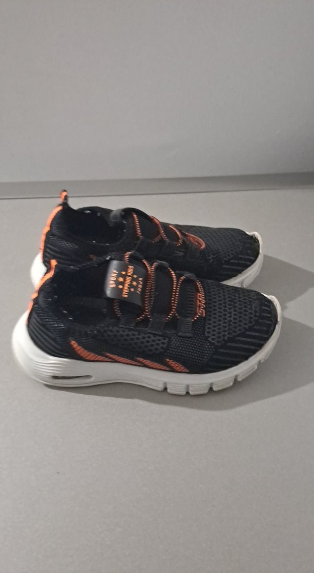 Erkek Çocuk Siyah Yılan Derisi Desenli Sneakers - Görsel 2