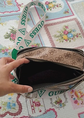  Beden Kahverengi Baskılı Guess Kadın Çapraz Çanta