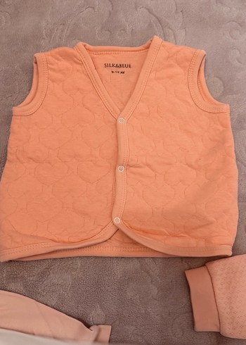 4 adet penye hırka, yelek tertemiz yeni gibi - Görsel 2