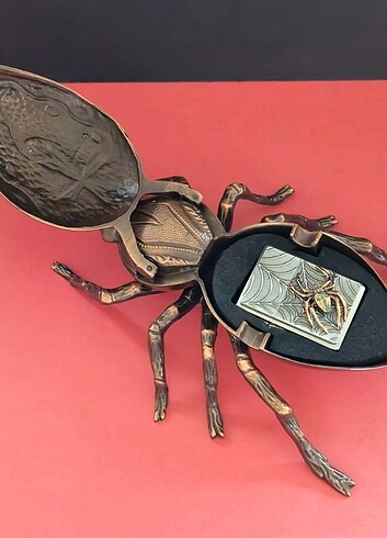 Zippo spider 