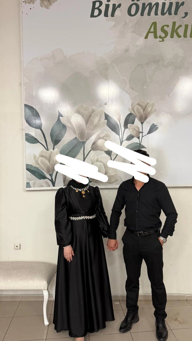 Siyah Uzun Drapeli Gotik Abiye Elbise - Görsel 3