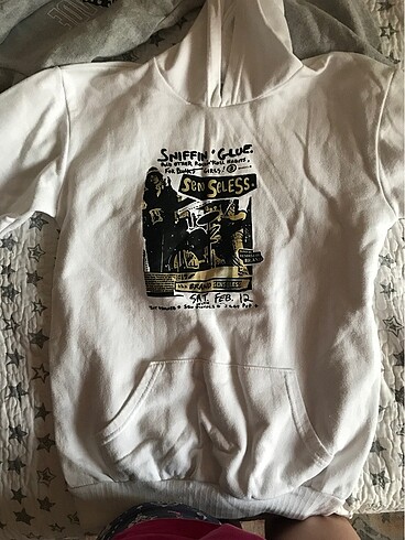 sweatshirt