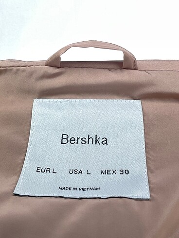 l Beden çeşitli Renk Bershka Mont %70 İndirimli.