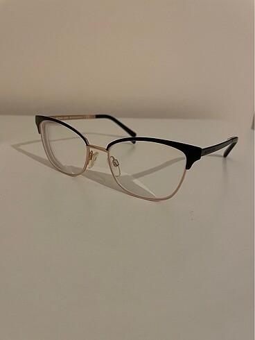 Optik gözlük