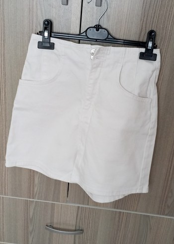 Beyaz mini kot şort