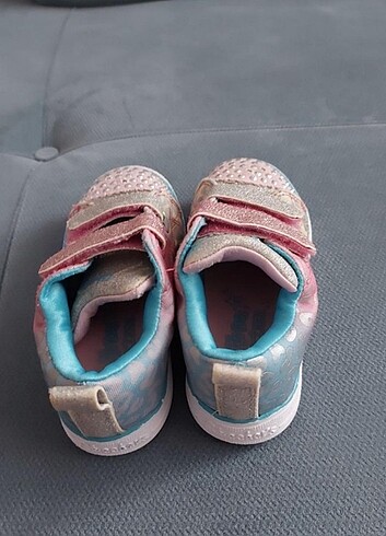 25 Beden pembe Renk Skechers ayakkabi