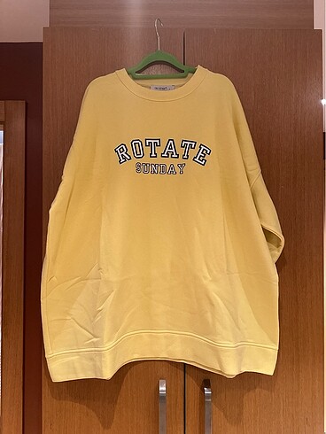 Sarı geniş kesim sweat
