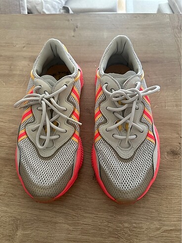 Adidas spor ayakkabı