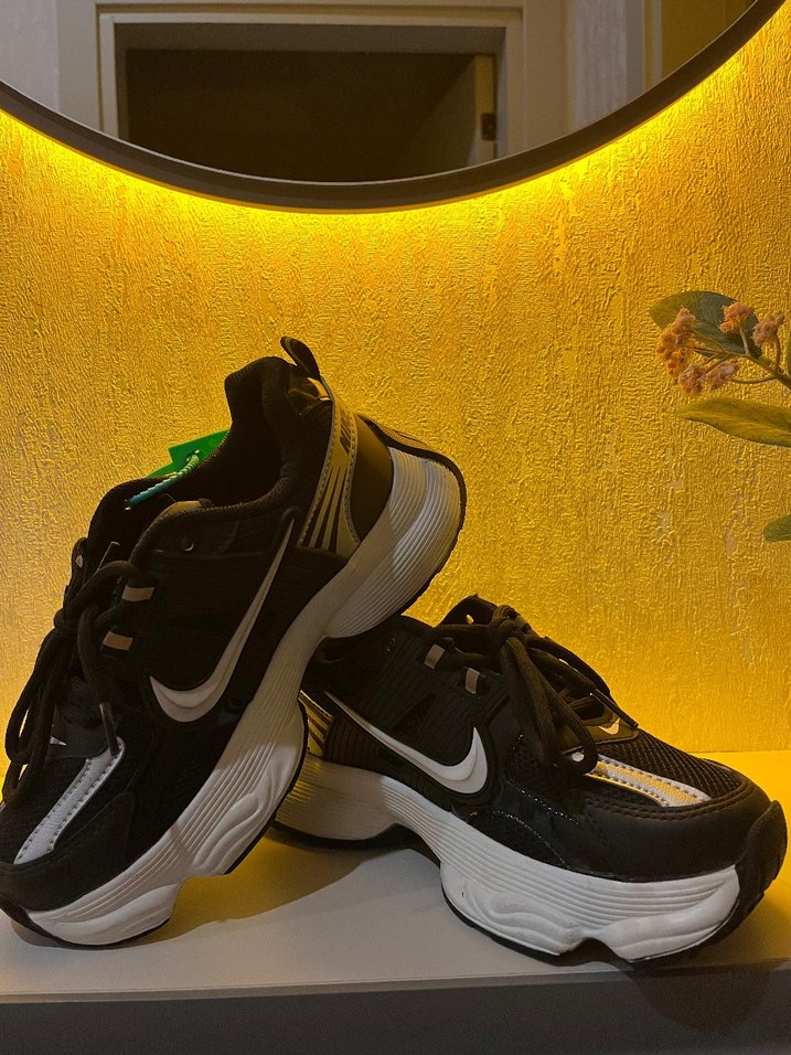 Siyah Bağcıklı Kadın Spor Ayakkabı - Görsel 4