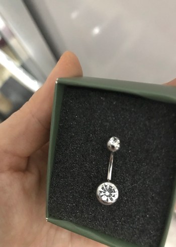 Taşlı göbek piercing - Görsel 2