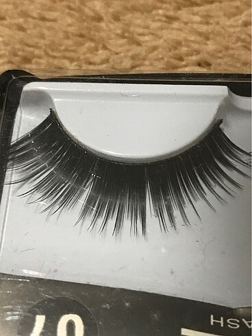 Takma kirpik - Görsel 3