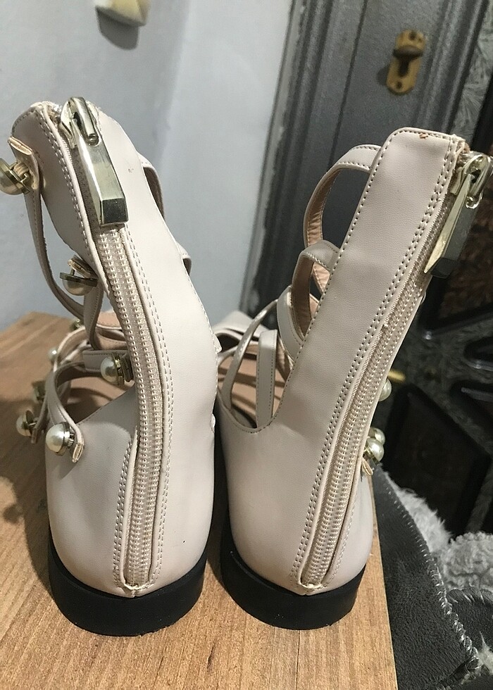 Zara inci detaylı kadın sandalet - Görsel 5