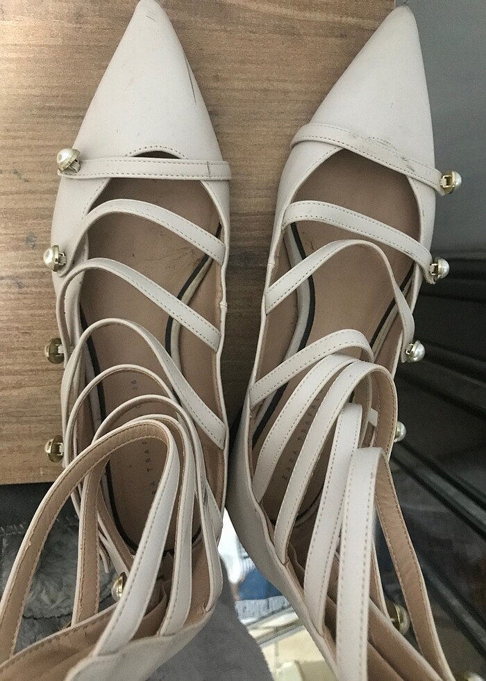 Zara inci detaylı kadın sandalet - Görsel 4