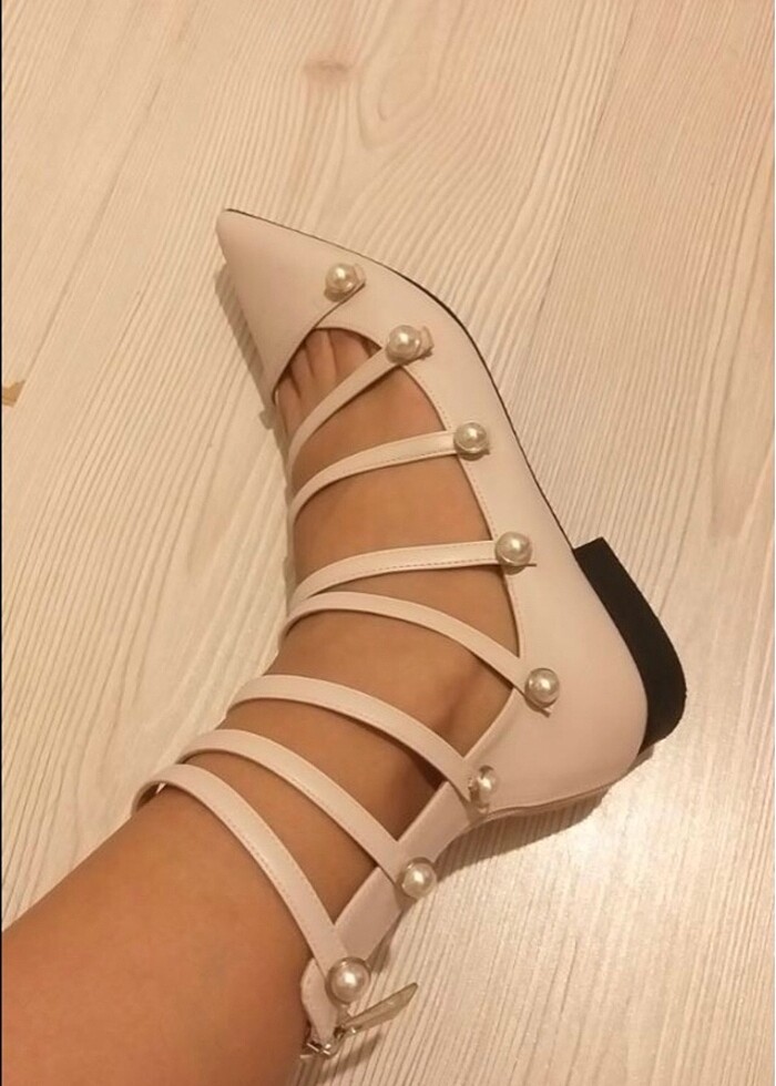 Zara inci detaylı kadın sandalet - Görsel 2