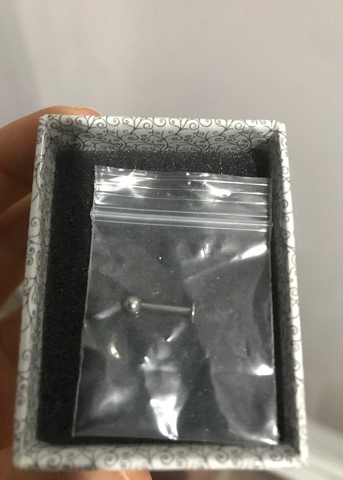 Taşlı dudak ve kulak piercing - Görsel 2