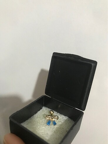 Fiyonk kulak piercing