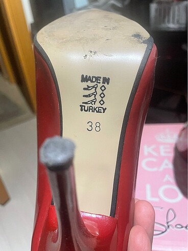 38 Beden kırmızı Renk Stiletto iyi durumda daha önce kullanıldı
