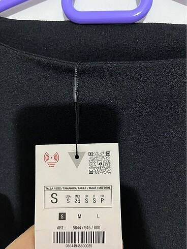 s Beden Zara siyah kolu yırtmaçlı bluz s beden