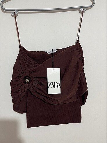 Zara kahverengi omzu açık bluz xs beden