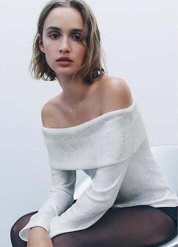 s Beden Zara gümüş rengi omzu açık sweatshirt s